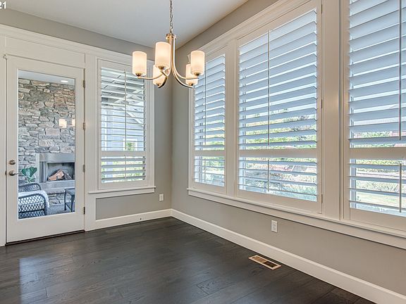 5th image of 10506 NW 35th Ct