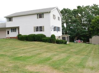 22 Northview Dr, Penn Yan, NY 14527