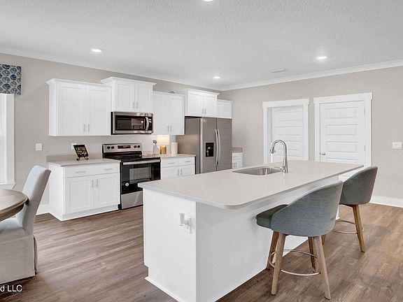 7th image of this home