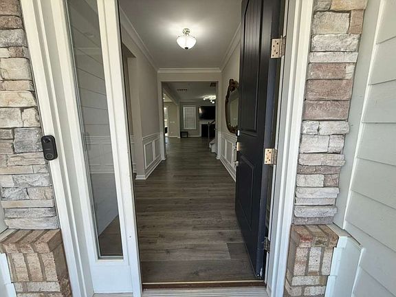 4th image of 128 Reids Cove Dr