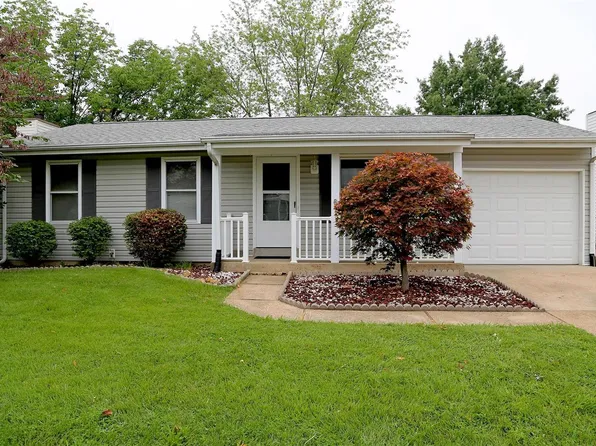 2557 Medford Dr, High Ridge, MO 63049