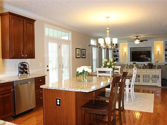 2nd image of 637 Red Deer Dr