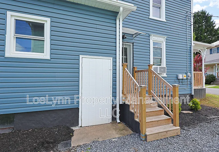 14210 Temple St — Photo 12