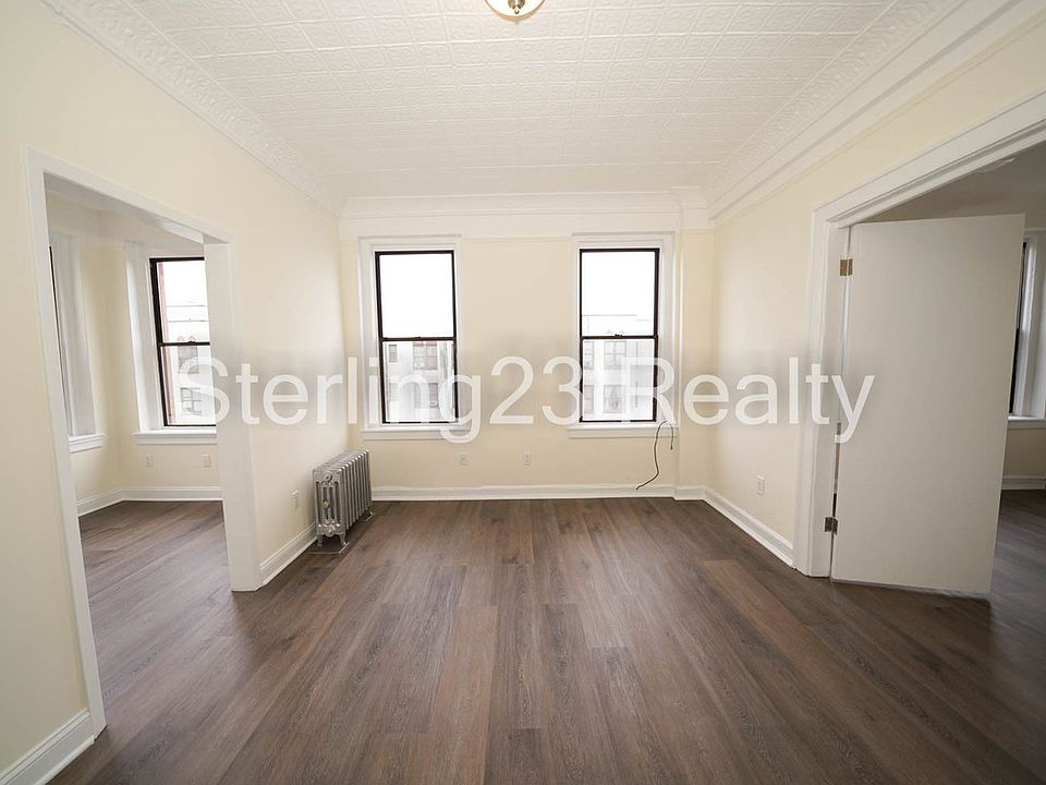 1st image of 24-35 28th St #4F