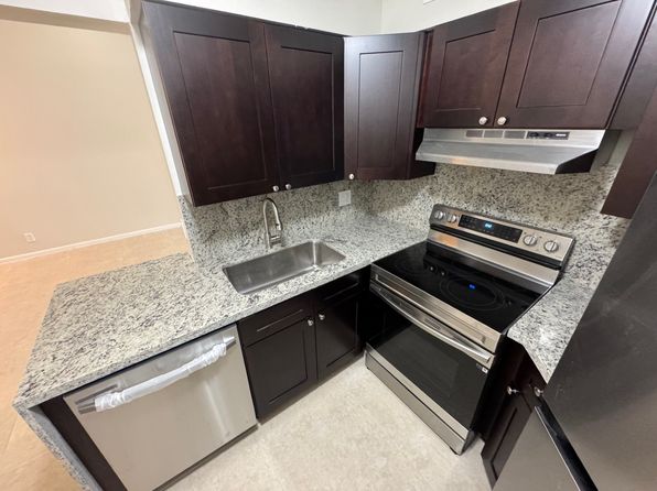 211 Lake Pointe Dr #211213
