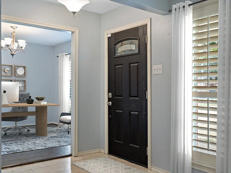 10141 Fieldfare Ct — Photo 2