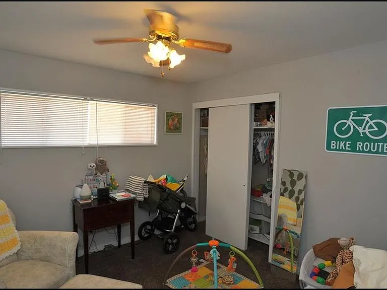 4233 Hampshire Ln — Photo 24