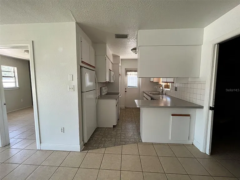 3842 Hawkeye Cir — Photo 5
