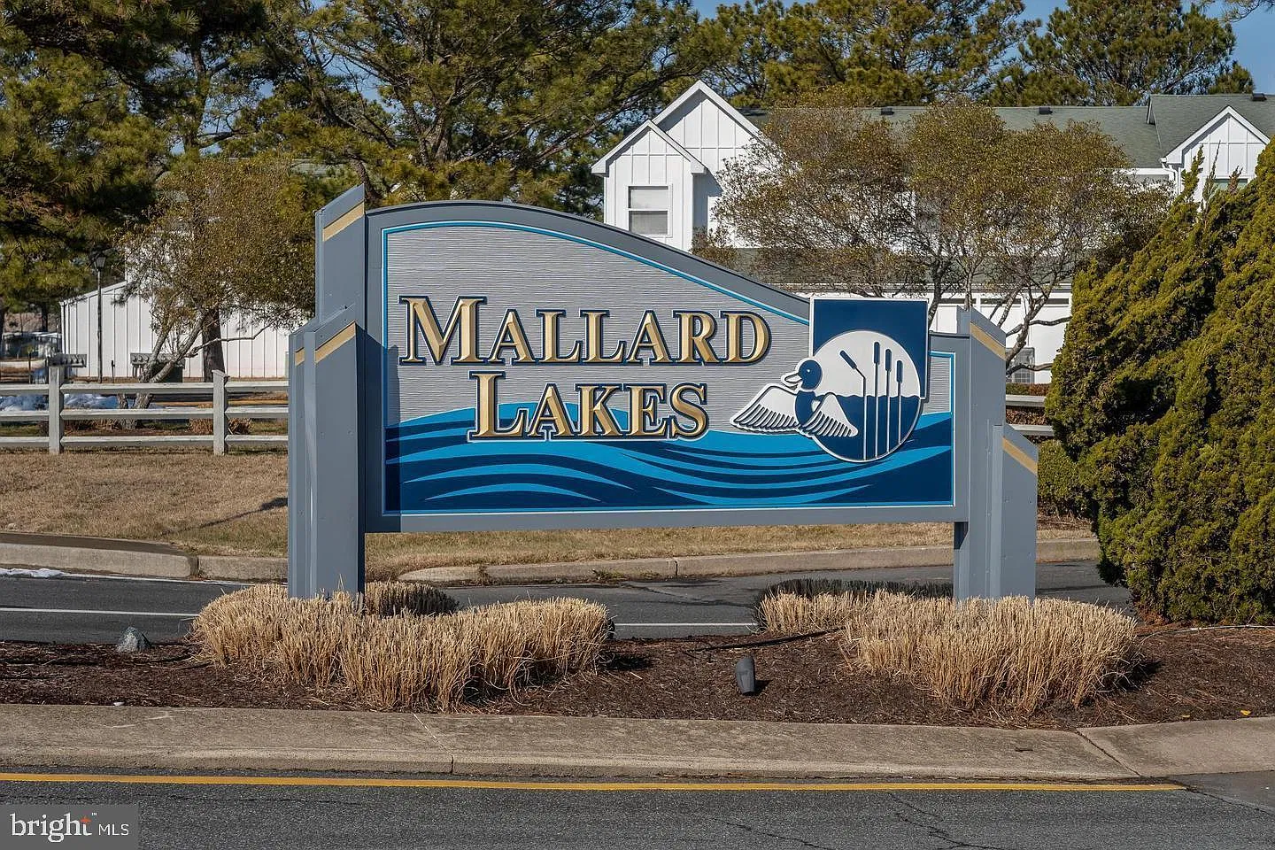 2 bed, 1064 sqft, $2,200 — Photo 1