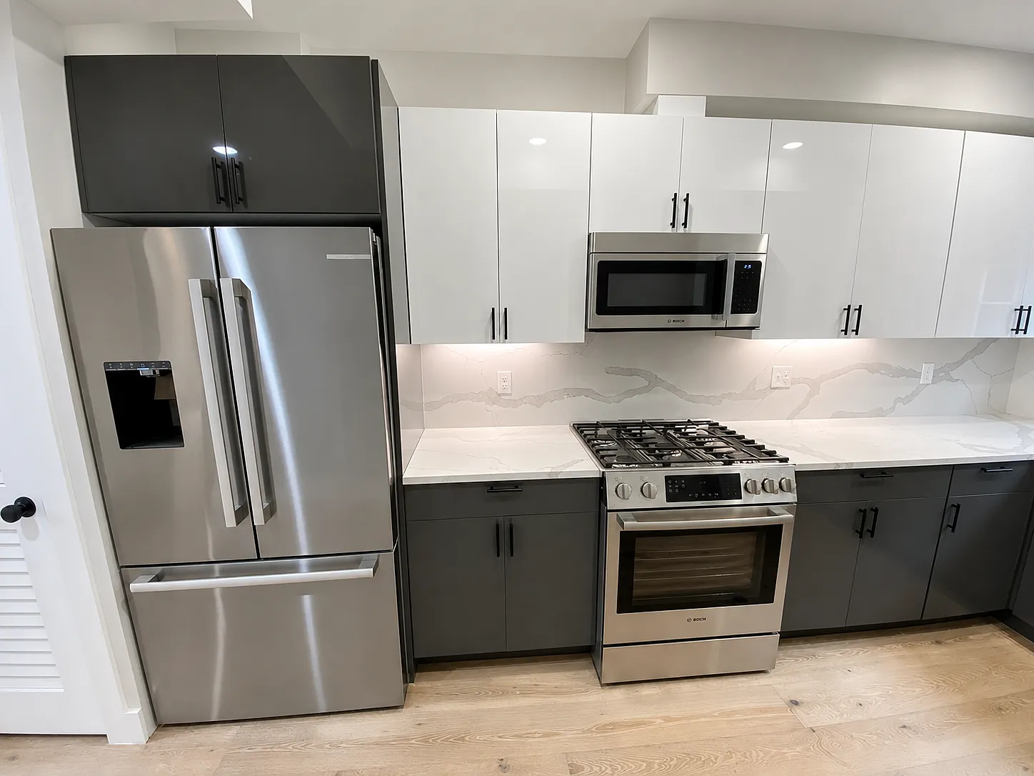 2 bed, $4,000 — Photo 3