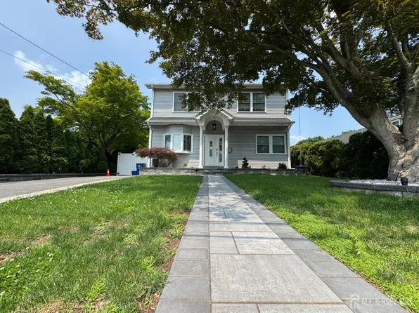 245 Golf Ave E, South Plainfield, NJ 07080