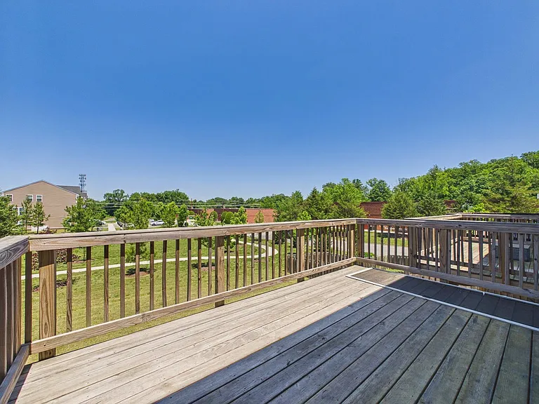 1405 Kerr Dr — Photo 39