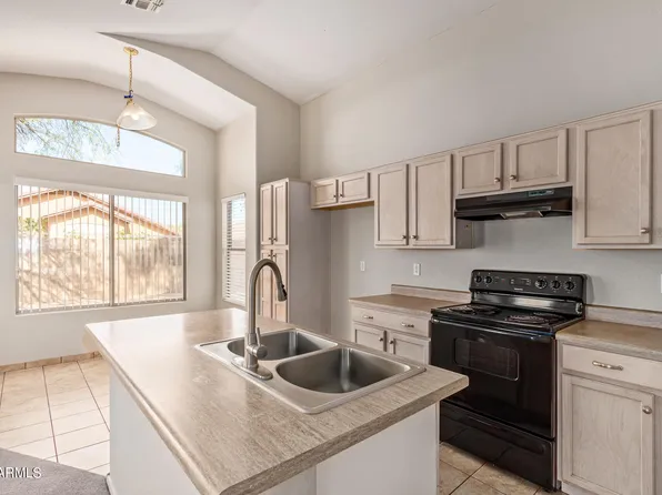 1460 E 10TH Place, Casa Grande, AZ 85122