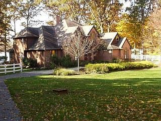 1st image of 9730 Meadowbrook Ln