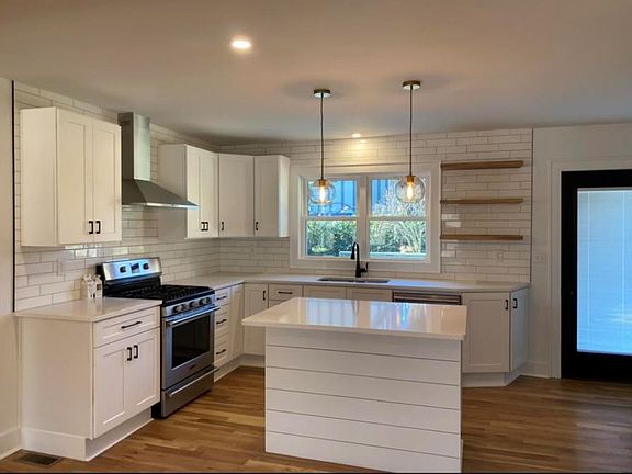 4th image of 102 Windmere Dr