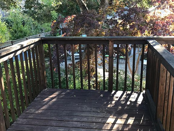 3rd image of 831 N El Camino Real APT 3