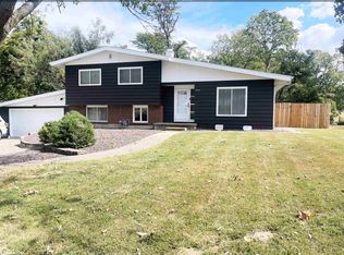 2721 Middle Rd, Keokuk, IA 52632