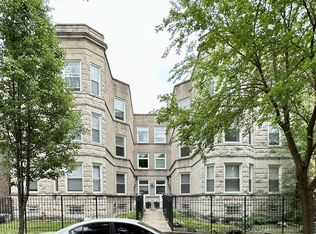 843 N Maplewood Ave #F2, Chicago, IL 60622