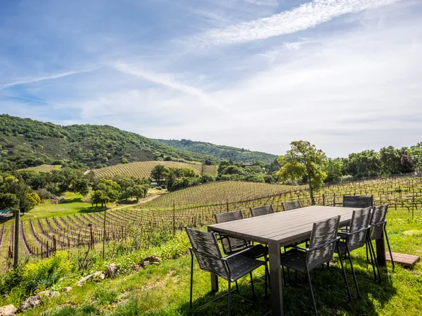 452 Chestnut Ave, Sonoma, CA 95476