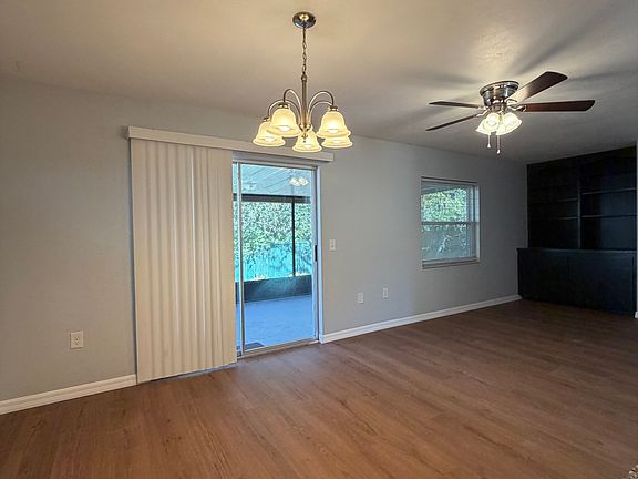 4th image of 1015 Marlboro Dr