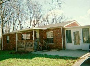 198 Spring Run Rd, Butler, PA 16001