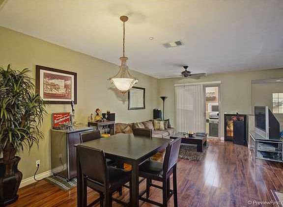 4th image of 251 Marquette Ave