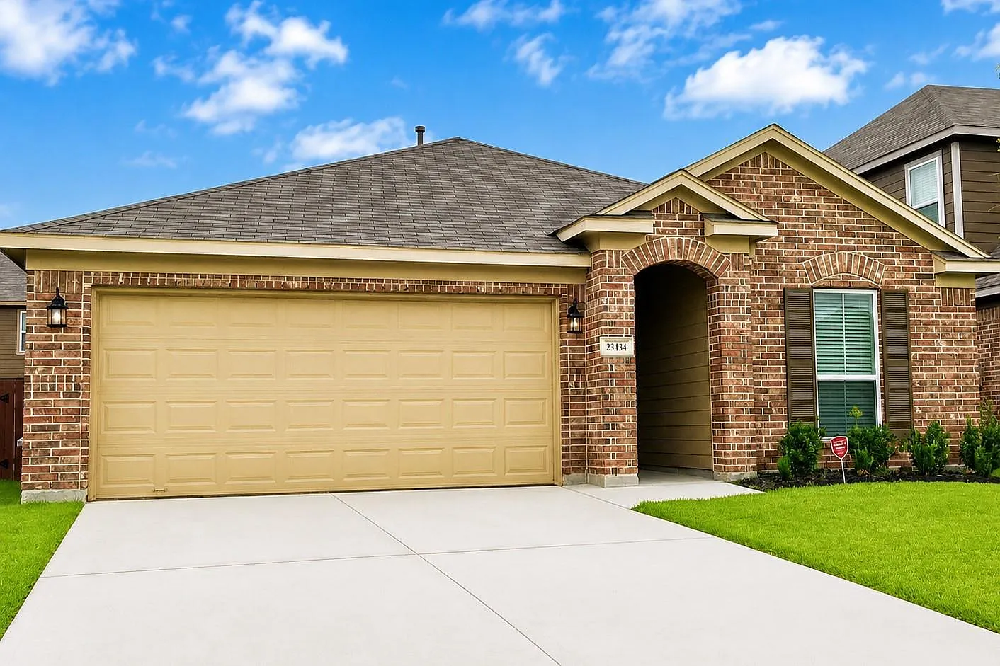 3 bed, 2.5 bath, 1716 sqft, $1,850 — Photo 1