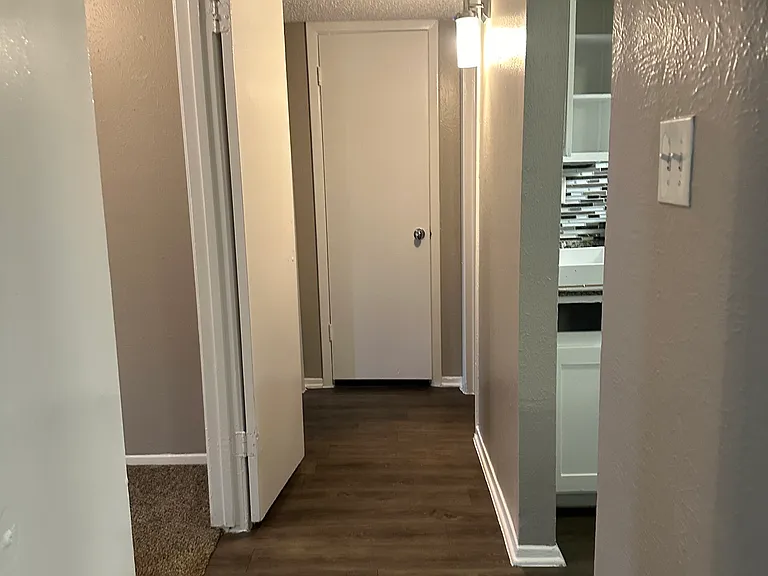 Maxton West Apartment Homes — Photo 38
