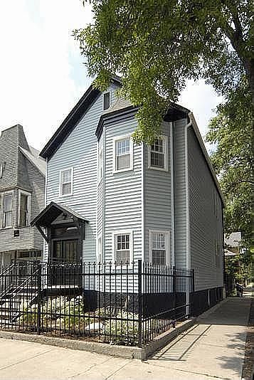 1st image of 2026 N Kedzie Ave #2