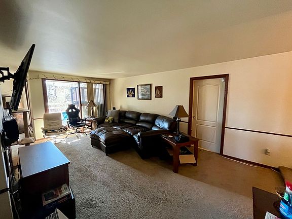 3rd image of 5200 N Diversey Blvd APT 201