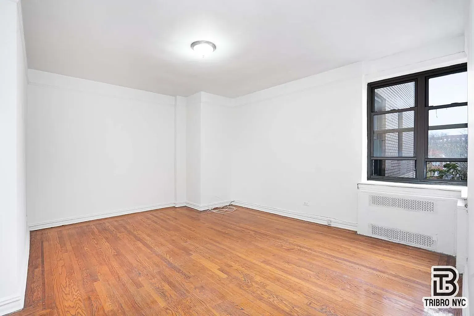77-07 Woodside Avenue — Photo 4