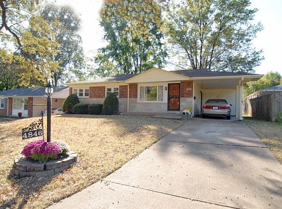 2nd image of 4846 Cayuga Dr