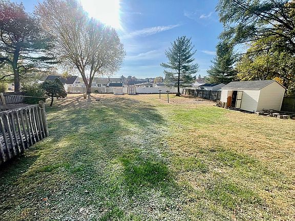 4th image of 1420 Frush Valley Rd