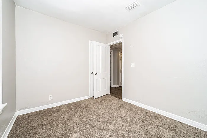 4859 Riverdale Rd — Photo 13