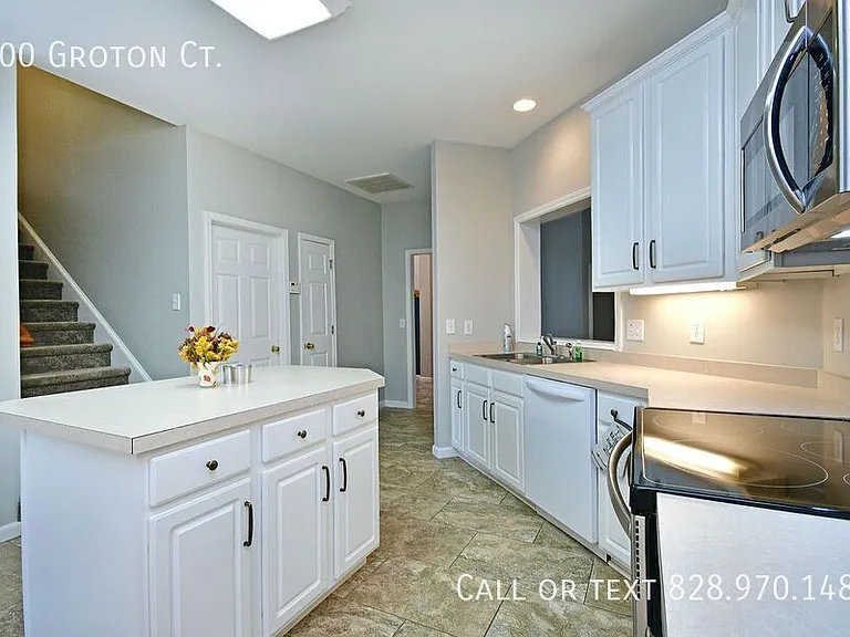 200 Groton Ct — Photo 23