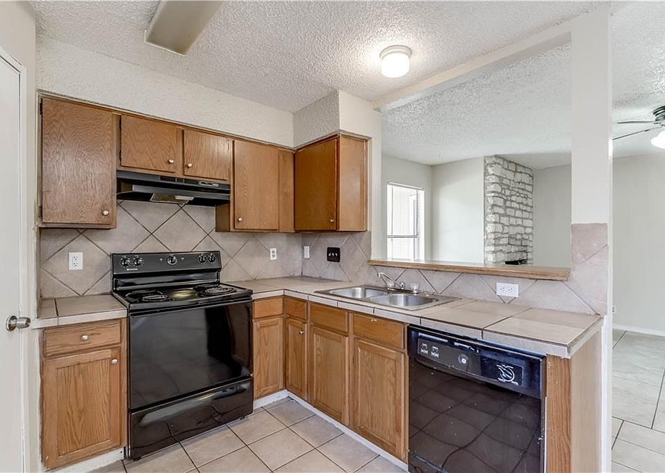 1st image of 408 Lake Creek Cir #410