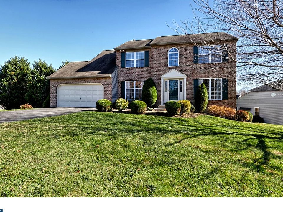 1st image of 145 Bromley Dr