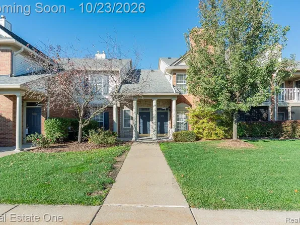 5306 Brookemonte Cir #353, Rochester, MI 48306