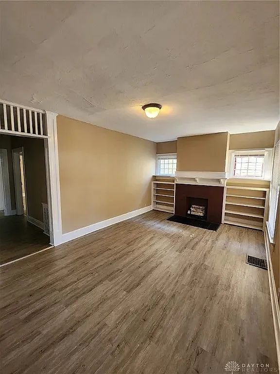48 Indiana Ave — Photo 3