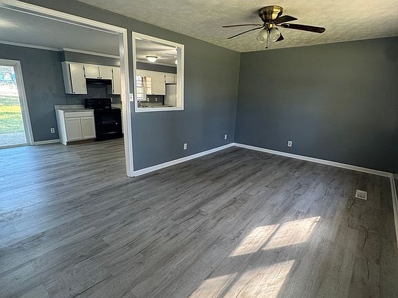 5th image of 34 Wildwood Dr