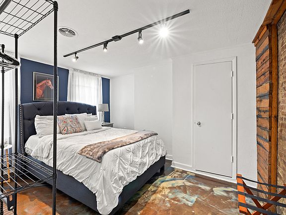 5th image of 549 N Limestone