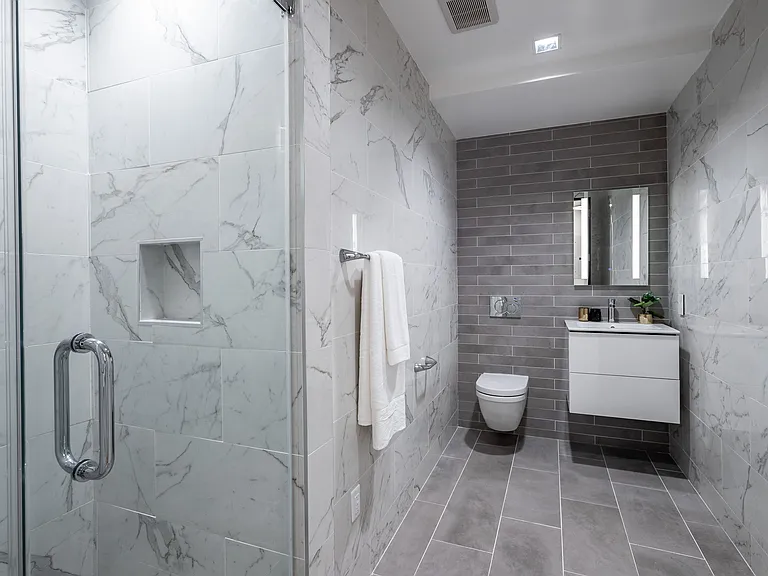 64 2nd Ave #Penthouse 4 — Photo 8