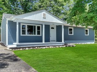913 Beacon St, Toms River, NJ 08757
