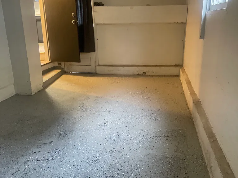 594 Mount Read Blvd — Photo 12