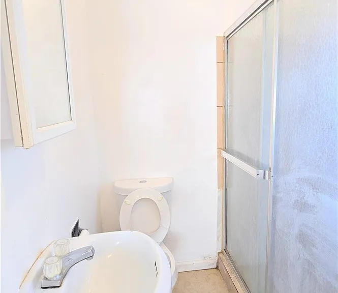 660 N Mountain View Ave #B — Photo 8