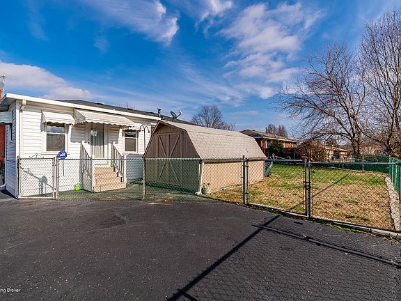 5th image of 5810 Hornbeam Ln