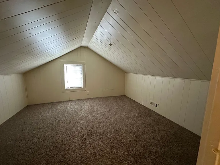 1670 Portland St — Photo 24