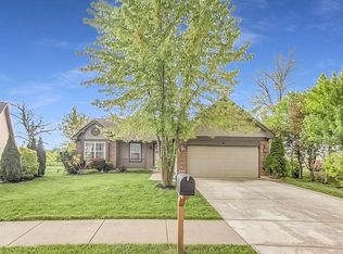 2716 Cheyenne Wells Dr, Shiloh, IL 62221