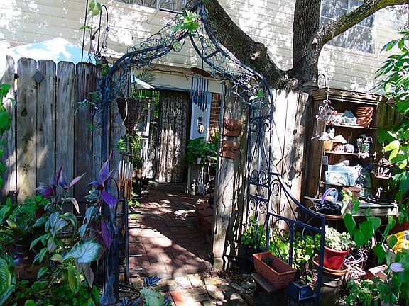 5th image of 5215 Arboles Dr #10