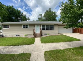 320 Kendall Ave S, Thief River Falls, MN 56701
